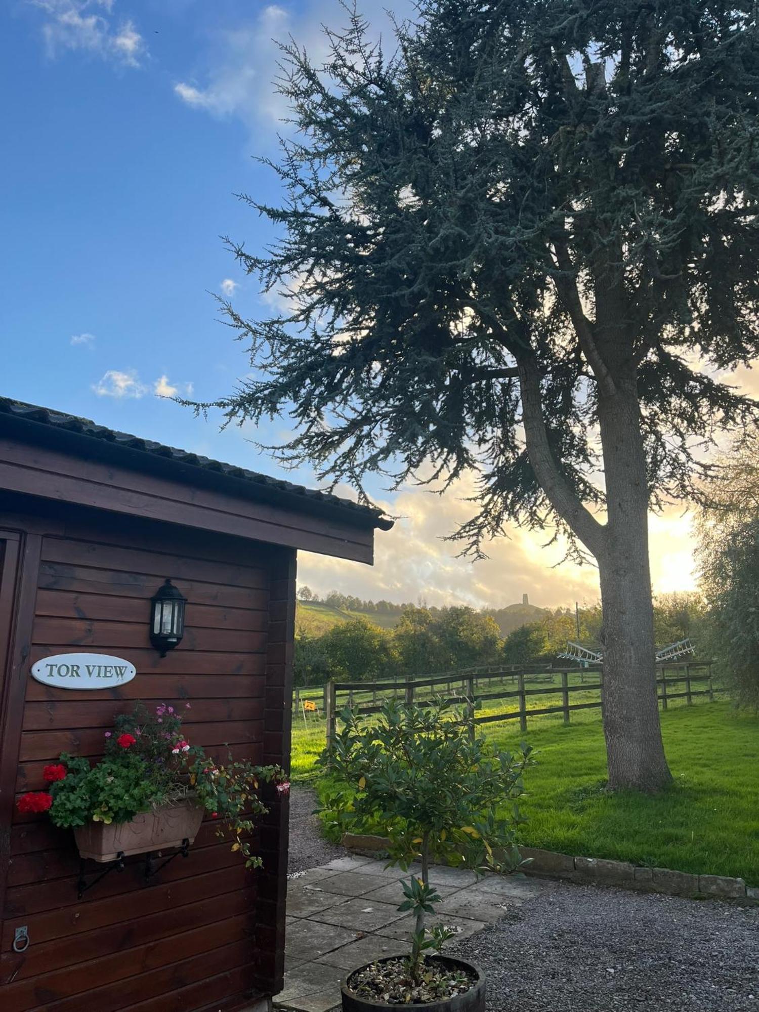 Middlewick Holiday Cottages غلاستونبري المظهر الخارجي الصورة